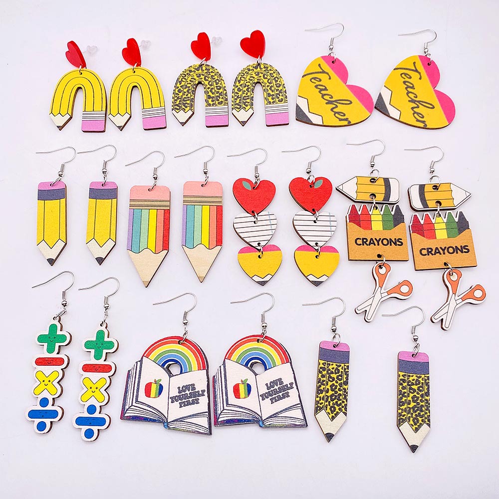 New Teacher Student Earrings L - Ethnic Fashion Book 评论和价格