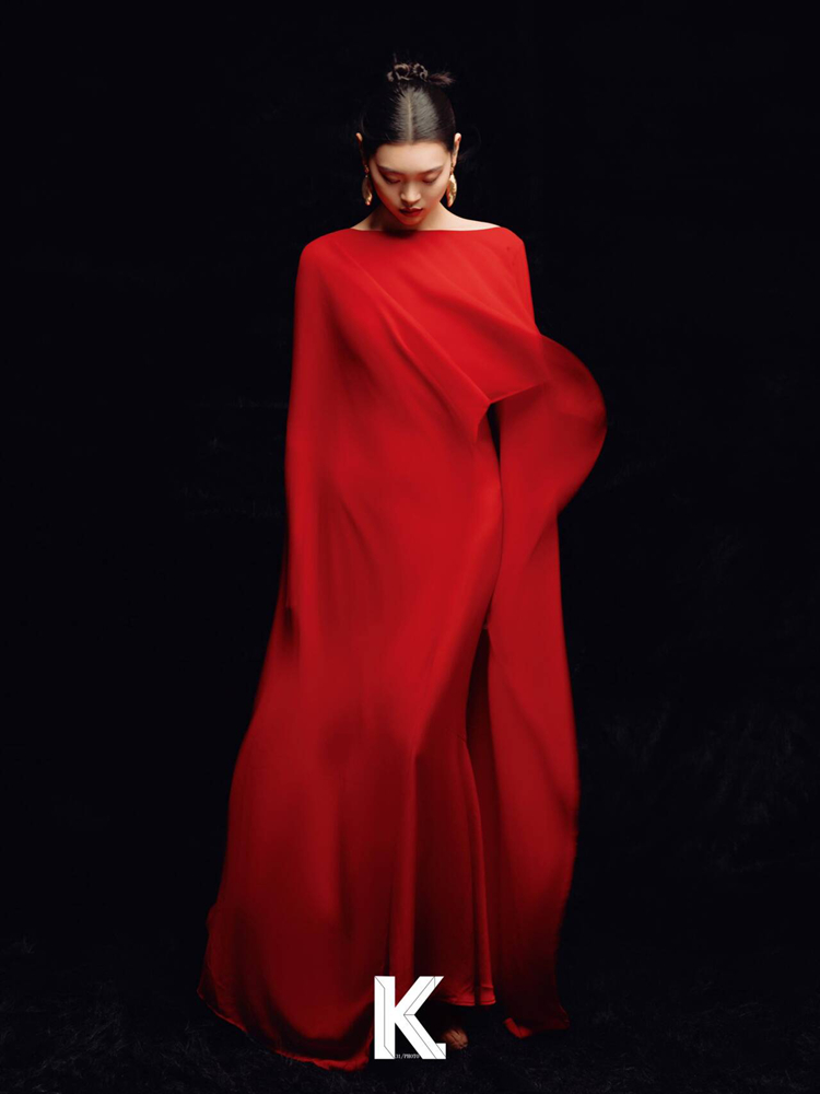 2026 New Fashion High-End Red  - Ethnic Fashion Photography 评论和价格
