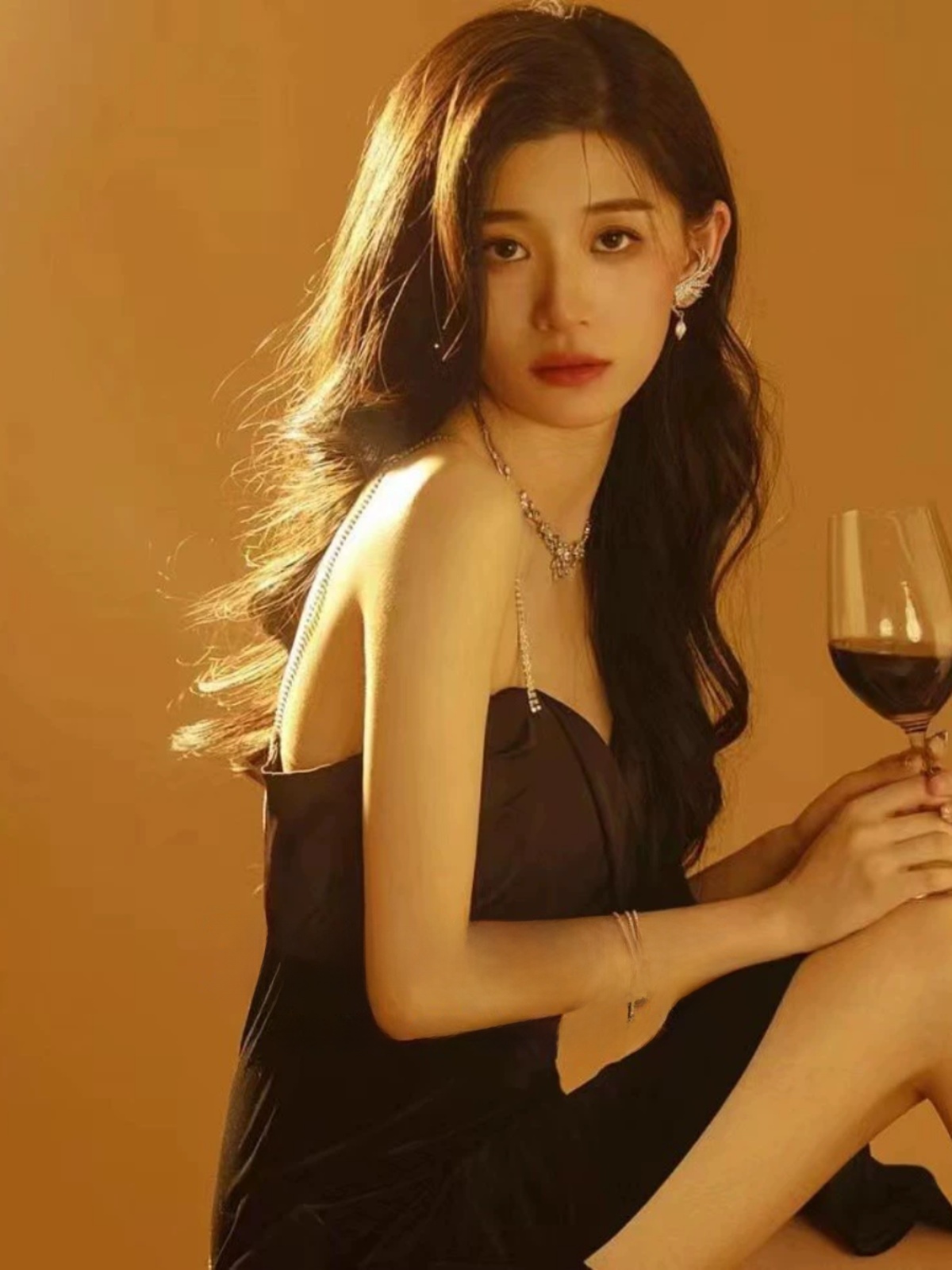 Sexy Backless Strap Dress Phot - Ethnic Fashion Photography 评论和价格
