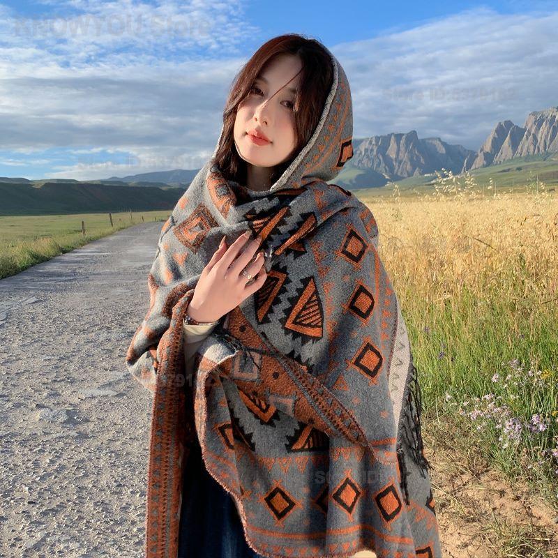 Women's Ethnic Style Hooded Cl - Ethnic Fashion Photography 评论和价格